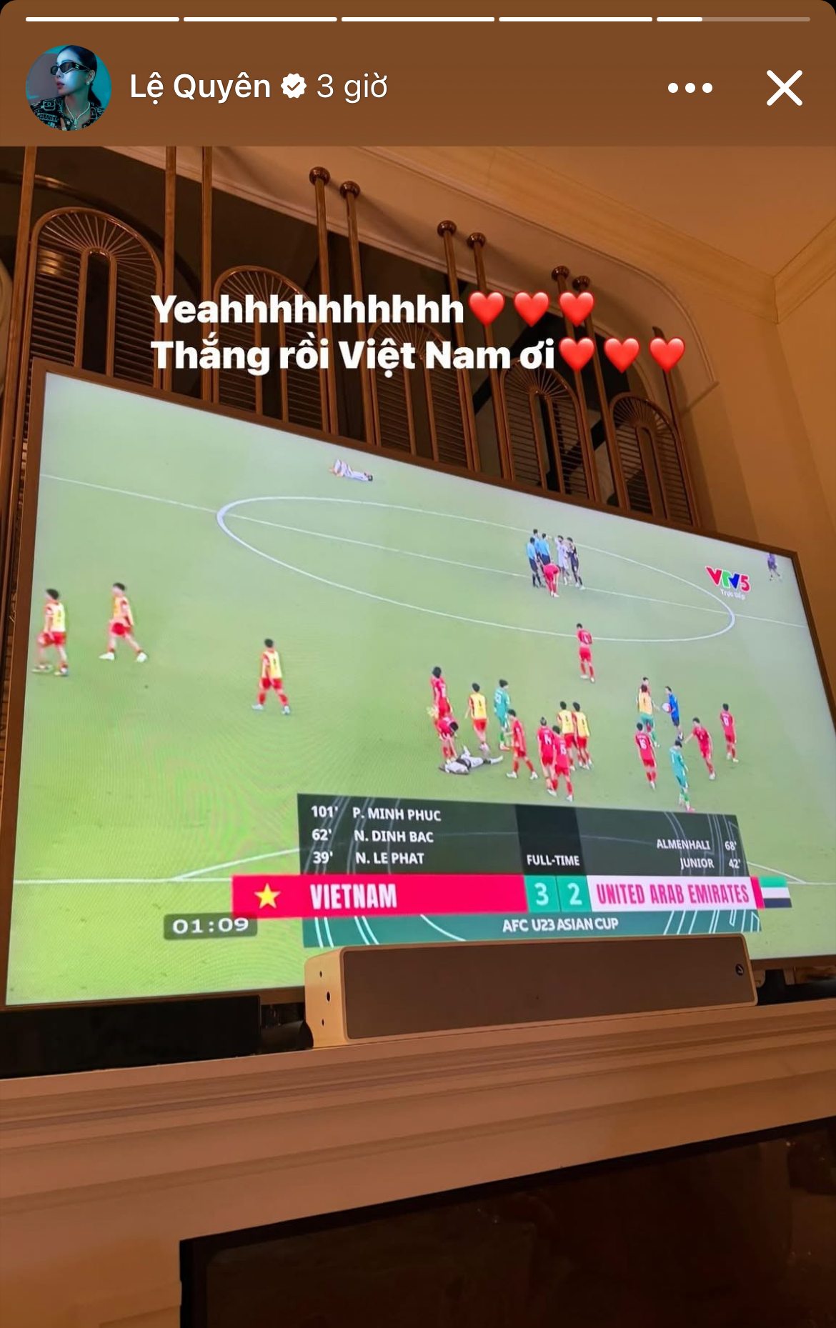 Trấn Thành, Hoà Minzy và dàn sao Việt vỡ oà trước chiến thắng của U23 Việt Nam- Ảnh 4.