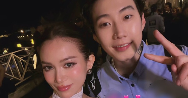 Phản ứng gây tranh cãi của Sĩ Thanh giữa ồn ào tham dự sự kiện có logo app cá độ img3070 17701000602091855280932 1770104949206 17701049498161749750281 125 0 738 1170 crop 17701050583891097176082jpg