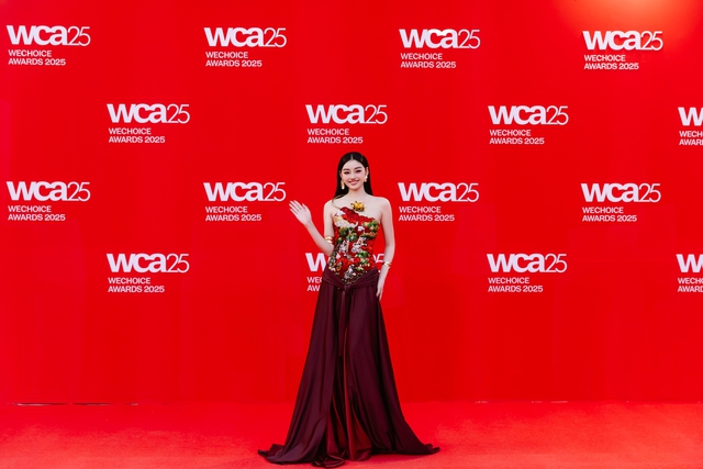 Siêu thảm đỏ WeChoice Awards: Jun Vũ đọ sắc bên dàn Hoa hậu - Á hậu, hội Tân Binh, Em Xinh tưng bừng đổ bộ!- Ảnh 9. Siêu thảm đỏ WeChoice Awards: Jun Vũ đọ sắc bên dàn Hoa hậu - Á hậu, hội Tân Binh, Em Xinh tưng bừng đổ bộ!- Ảnh 9.