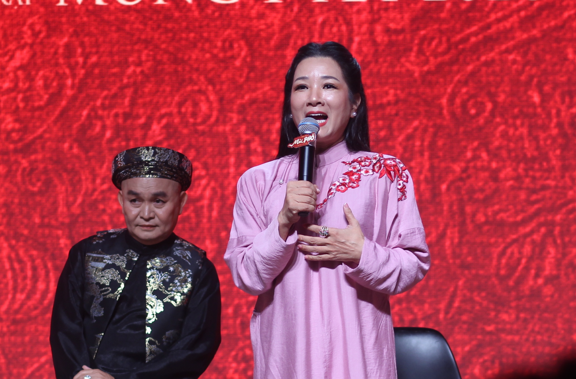 Việt Nam có cặp đôi cả đời bị đồn là vợ chồng: Nhà trai giàu bậc nhất showbiz, nhà gái bao năm vẫn đẹp hú hồn- Ảnh 3.