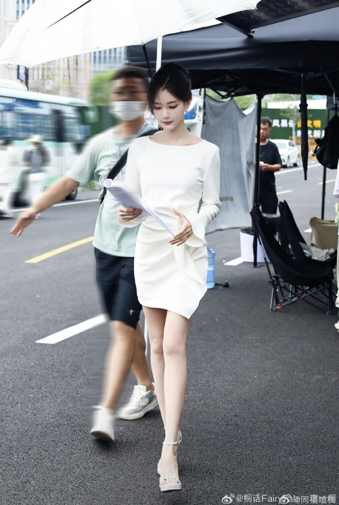 Trên đời không có mỹ nhân nào 35 tuổi vẫn trẻ khủng khiếp thế này đâu: Đẹp như thiên sứ, nói 15 tuổi cũng tin- Ảnh 7.