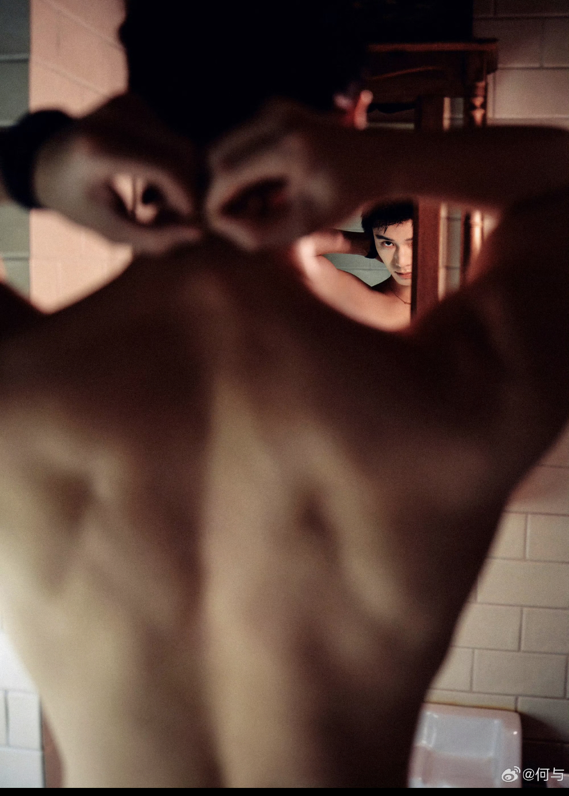 Làm sửa xe thôi ai mượn đẹp thế này hả trời: Visual mướt mắt thôi rồi, át vía hết minh tinh điện ảnh mất- Ảnh 9.