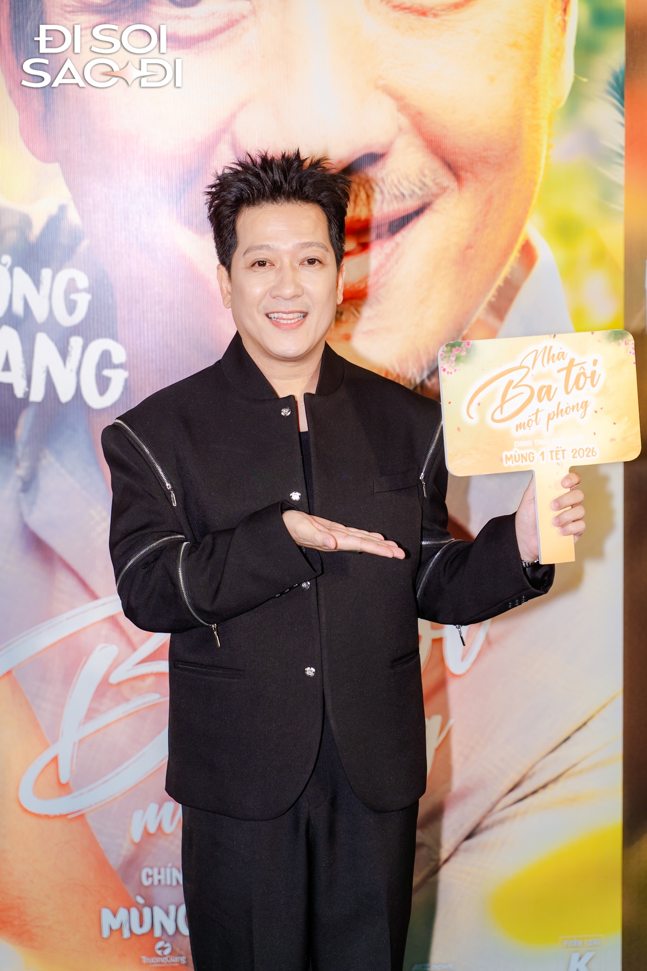 Thảm đỏ HOT nhất hôm nay: Nhã Phương - Midu đẹp mướt mượt thấy là mê, Hiền Hồ nhợt nhạt kém sắc không ngờ- Ảnh 6.