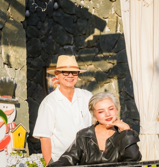 Vbiz có 1 cặp đôi vợ NSND - chồng NSƯT đều mang quân hàm Đại tá, diễn xuất cả đời chưa ai dám chê câu nào- Ảnh 5.