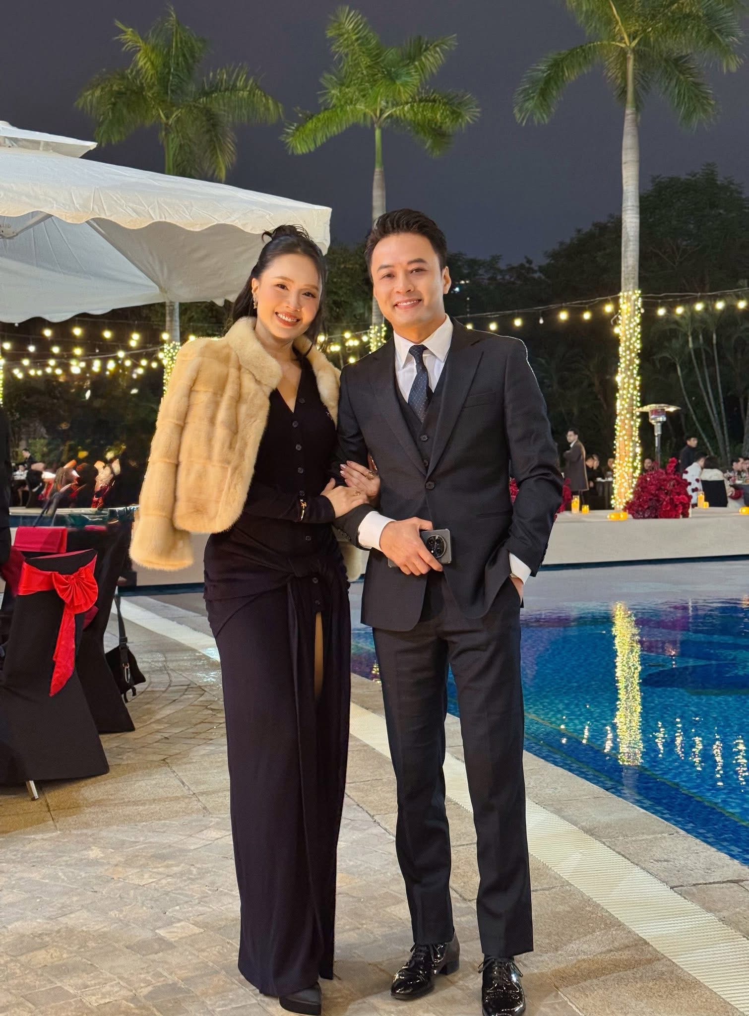 Cặp đôi đẹp nhất Việt Nam tái hợp khiến MXH sốc visual: Nhan sắc trên cả cực phẩm, 15 năm không có đối thủ- Ảnh 1. Cặp đôi đẹp nhất Việt Nam tái hợp khiến MXH sốc visual: Nhan sắc trên cả cực phẩm, 15 năm không có đối thủ- Ảnh 1.