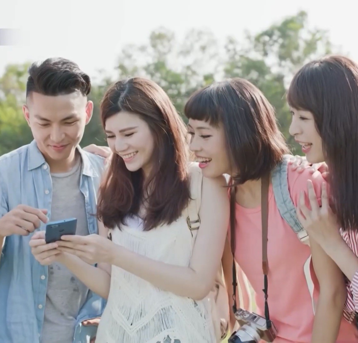 Khi chạy theo số đông một cách vô thức, nhiều người dễ đánh mất năng lực suy nghĩ độc lập.