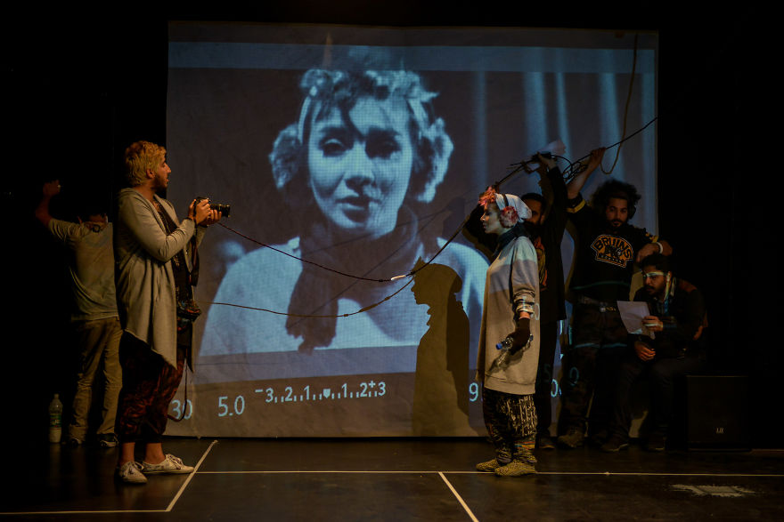 Bộ ảnh lột tả cuộc sống thật ở Iran- Ảnh 13.