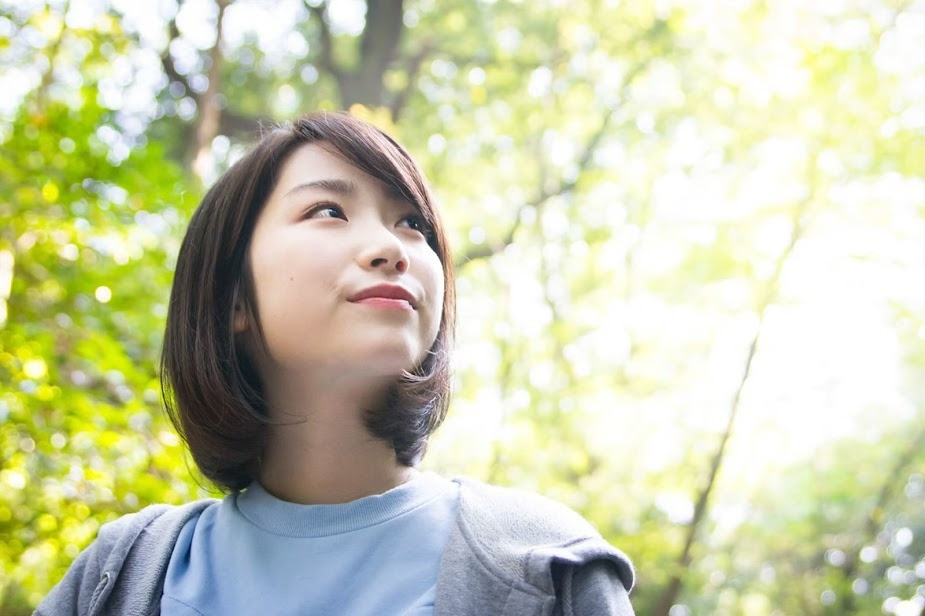 Kinh hoàng nữ ca sĩ bị fan cuồng đâm 61 nhát, mất 10 năm theo đuổi kiện tụng hiện giờ ra sao?- Ảnh 1. Kinh hoàng nữ ca sĩ bị fan cuồng đâm 61 nhát, mất 10 năm theo đuổi kiện tụng hiện giờ ra sao?- Ảnh 1.