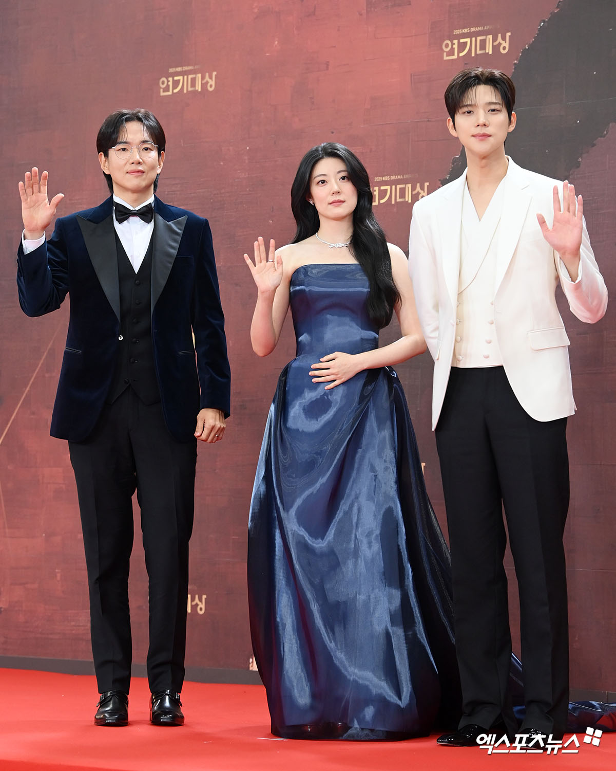 Thảm đỏ KBS Drama Awards 2025: