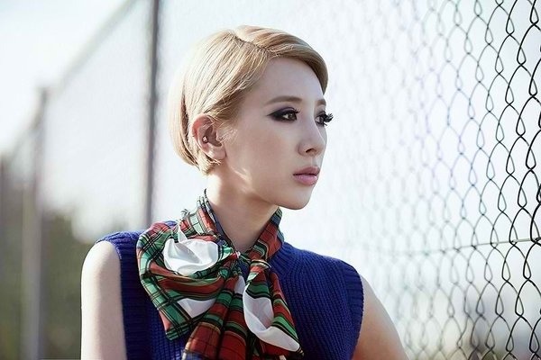 Không còn nhận ra nữ ca sĩ đình đám bị chồng doanh nhân