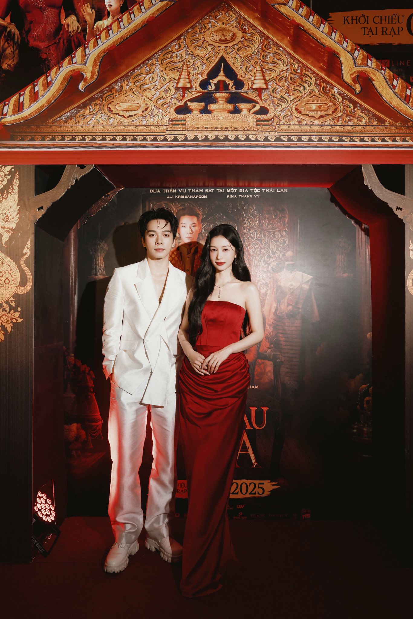 1 cặp đôi để lộ chuyện đường ai nấy đi tại WeChoice Awards 2025?- Ảnh 1.