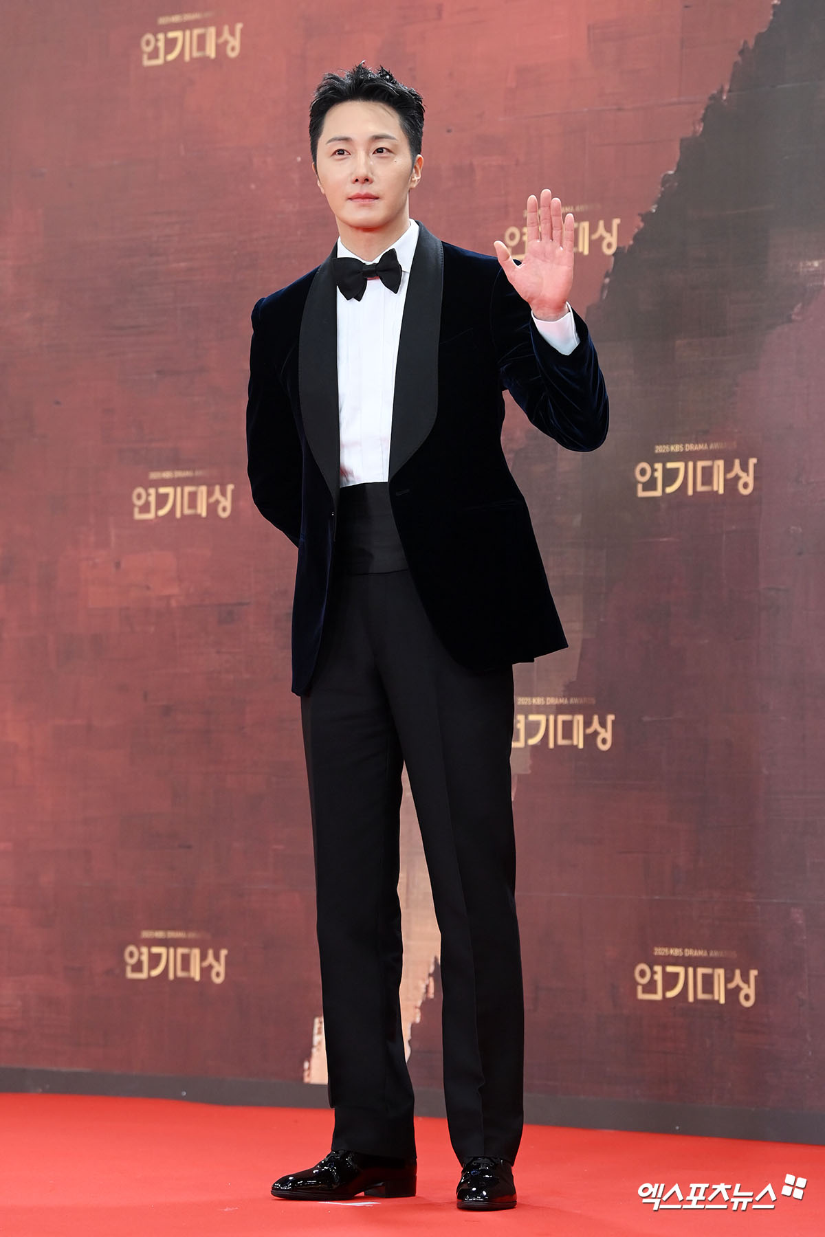 Thảm đỏ KBS Drama Awards 2025: