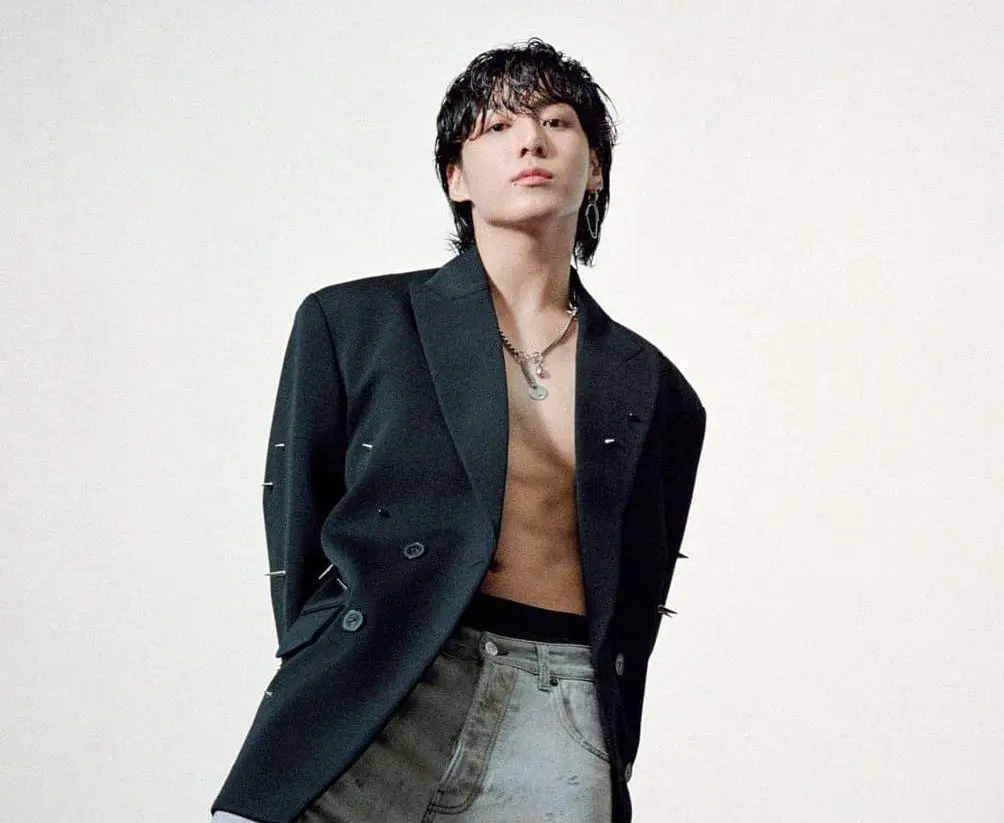 Gần 600.000 người xem nhóm nữ đại mỹ nhân vạch trần Winter hẹn hò Jungkook (BTS)?- Ảnh 6. Gần 600.000 người xem nhóm nữ đại mỹ nhân vạch trần Winter hẹn hò Jungkook (BTS)?- Ảnh 6.