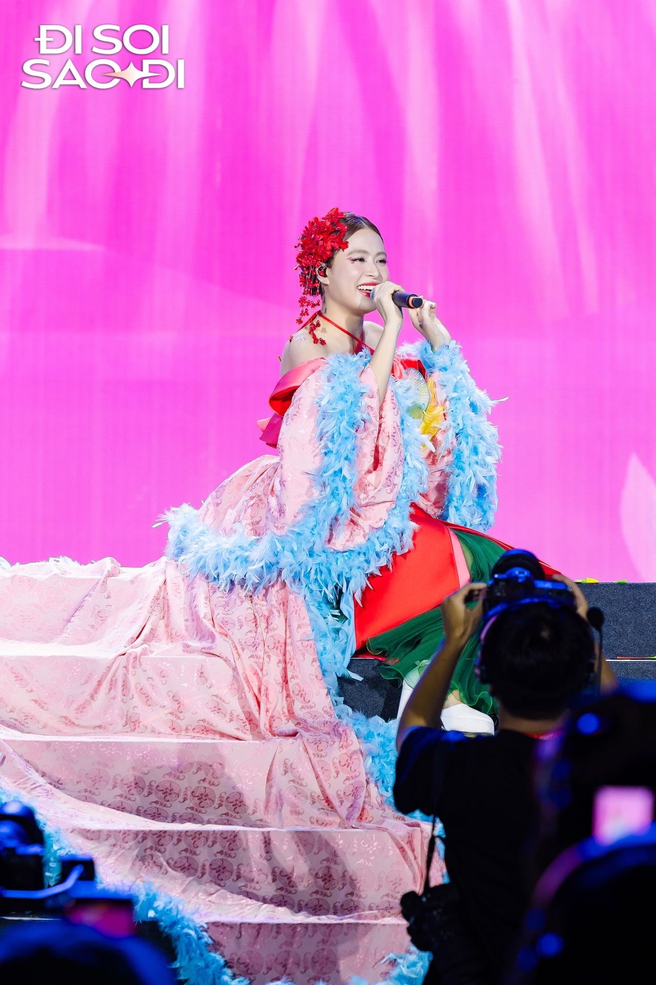 Bắt cận visual Hoàng Thùy Linh qua camera thường, 1 chi tiết trên gương mặt gây chú ý- Ảnh 3.