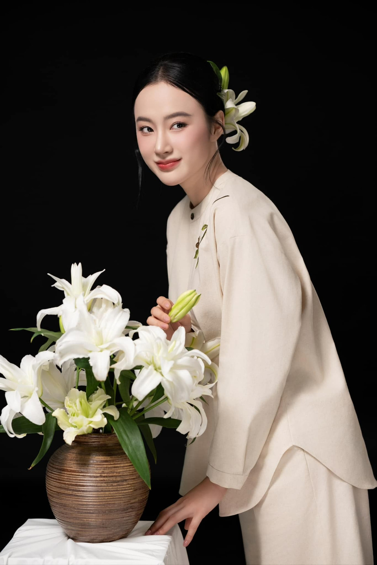 Mỹ nhân Việt nổi tiếng quốc tế nhờ một chiếc váy, nay xuống tóc thay đổi đến mức ai nhìn cũng kêu trời- Ảnh 3.