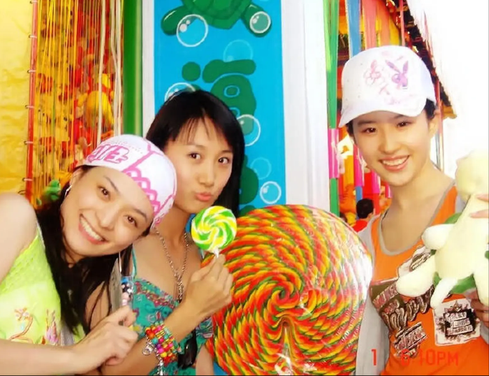 Không ai tin đây là Lưu Diệc Phi- Ảnh 2. Không ai tin đây là Lưu Diệc Phi- Ảnh 2.