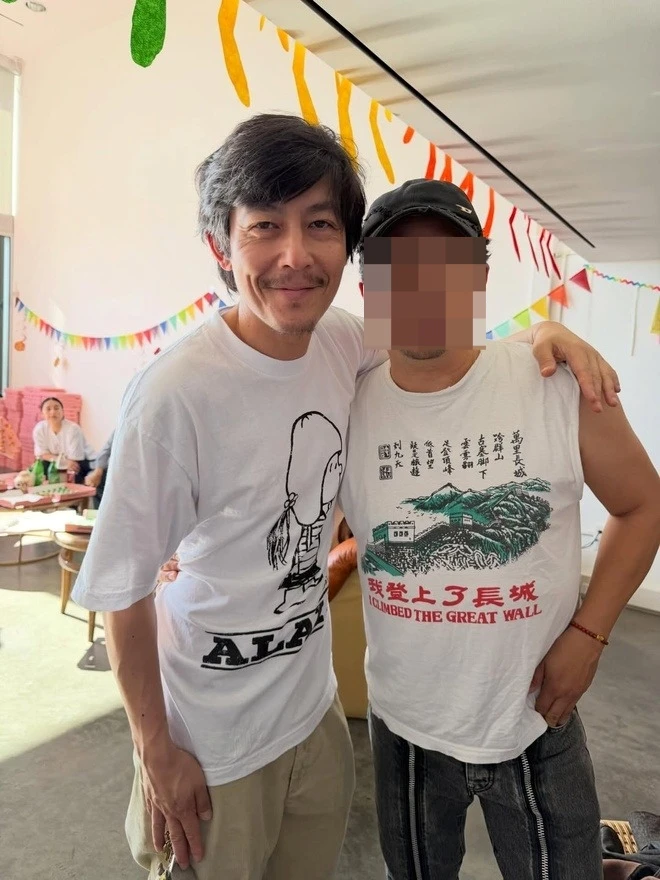 "Badboy khét tiếng" gầy rộc già chát gây sốc, vì 1.300 tấm ảnh mà vĩnh viễn bị showbiz "cấm cửa"