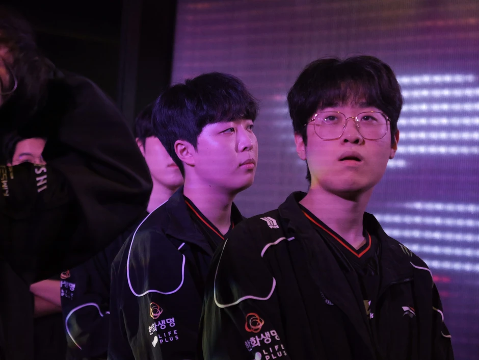 "Chỉ thiếu 1 bước": Cặp sao HLE chuẩn bị làm nên lịch sử, hoàn tất bộ sưu tập cúp khiến cả thế giới ngả mũ! "Chỉ thiếu 1 bước": Cặp sao HLE chuẩn bị làm nên lịch sử, hoàn tất bộ sưu tập cúp khiến cả thế giới ngả mũ!