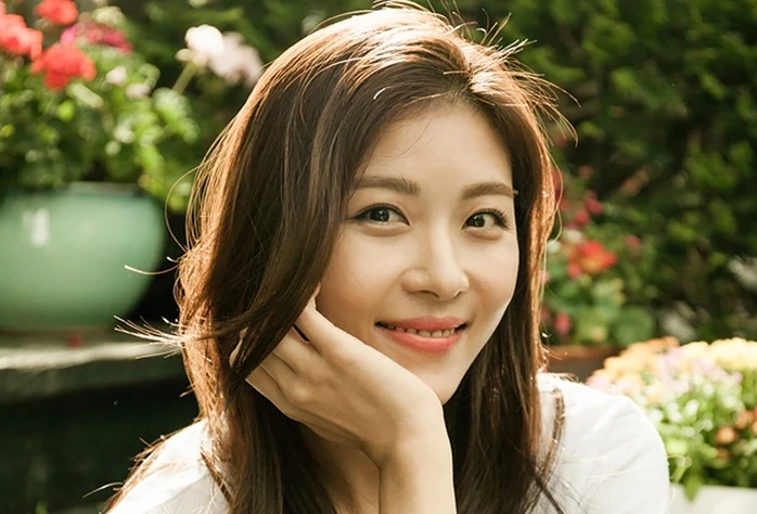 "Hoàng hậu Ki" Ha Ji Won tiết lộ bí quyết dưỡng nhan