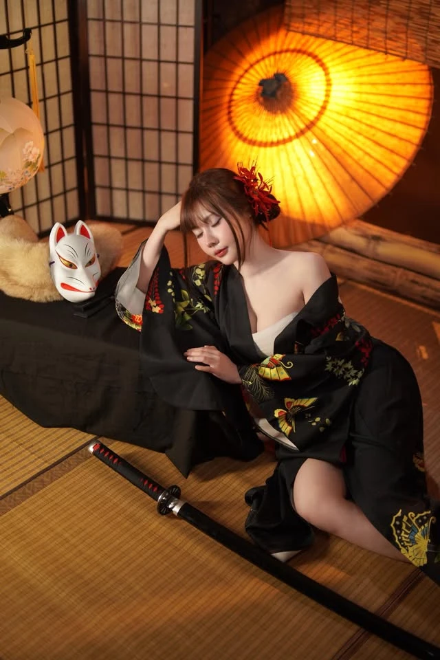 "Quẩy tưng bừng" trên nền nhạc Việt, nữ coser ngoại quốc khiến vô số anh em game thủ thích thú "Quẩy tưng bừng" trên nền nhạc Việt, nữ coser ngoại quốc khiến vô số anh em game thủ thích thú