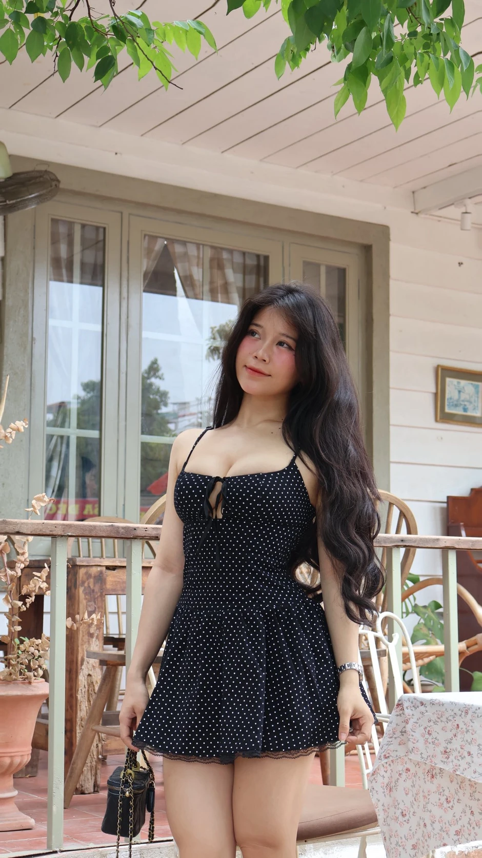 Nữ gymer nổi tiếng lột xác phong cách nhẹ nhàng khiến cư dân mạng ngỡ ngàng