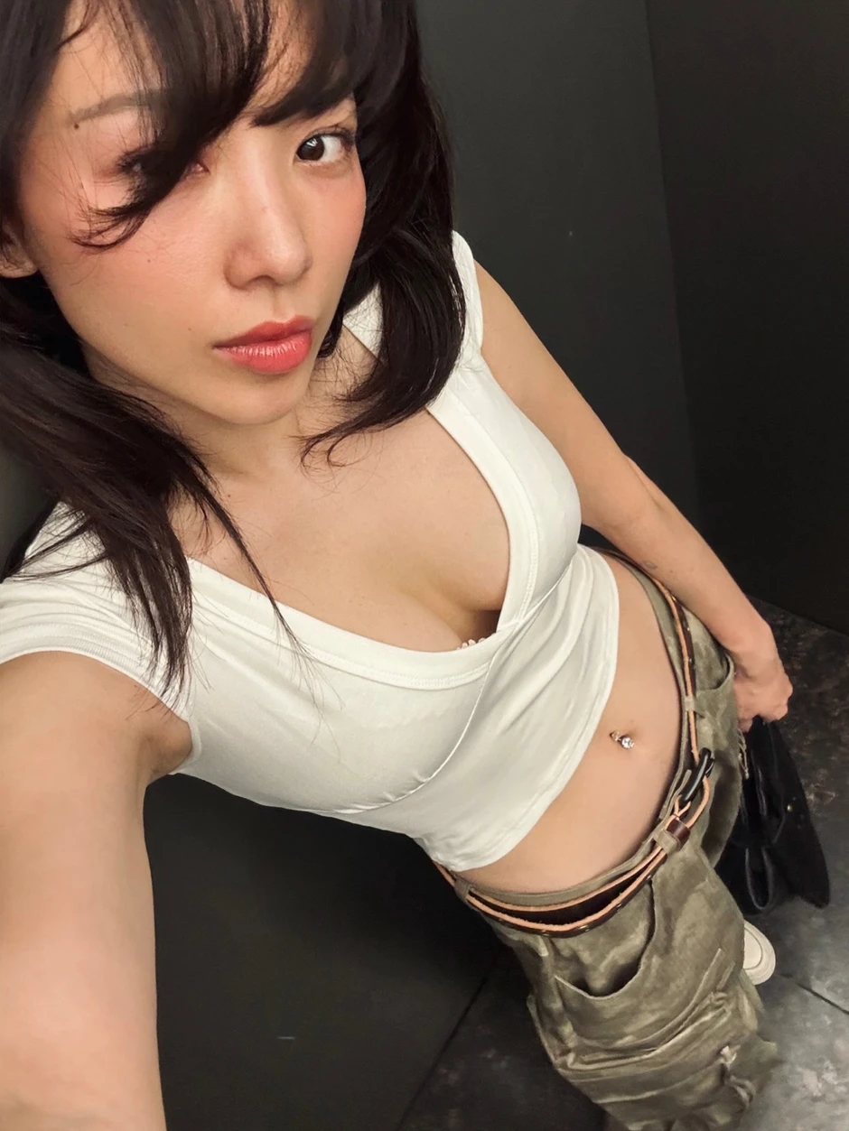 "Tóc Tiên ổn hay cố tỏ ra là mình ổn?"