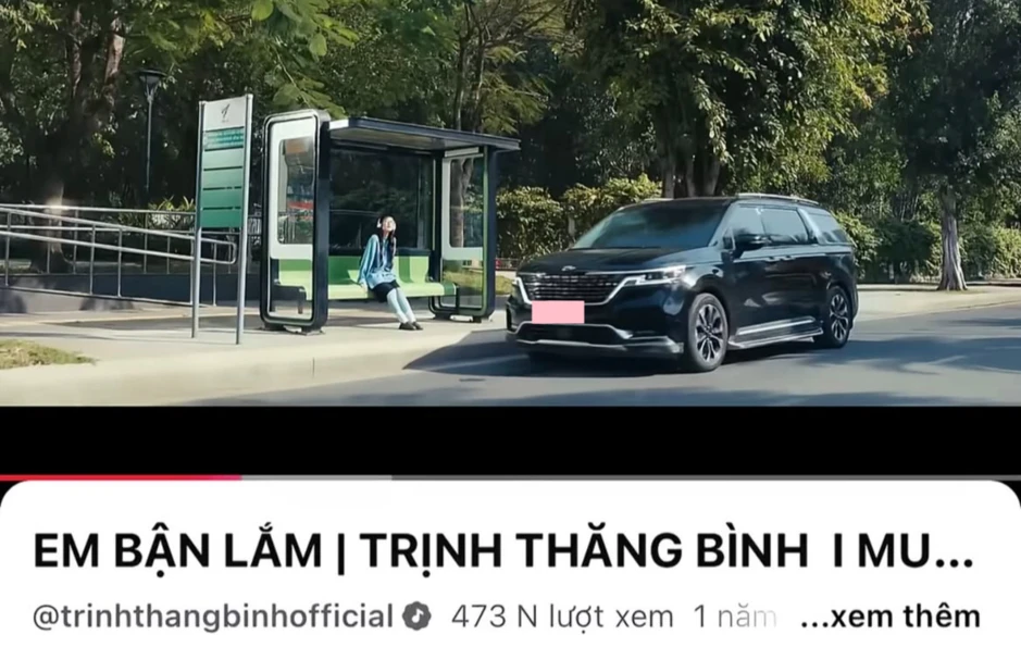 Tin nóng: Trịnh Thăng Bình và Thanh Thủy bị bắt gặp tình tứ khoác tay giữa phố