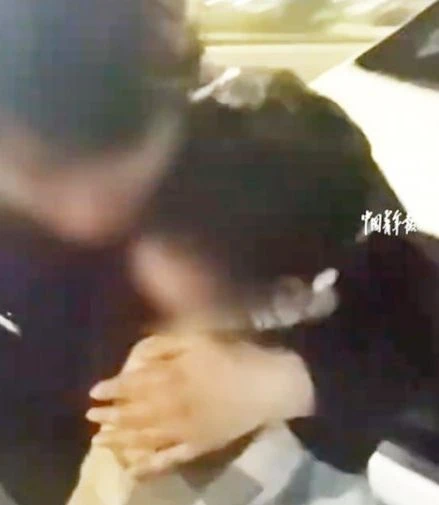 2 Phó tổng giám đốc bị sa thải vì ngoại tình với nhau