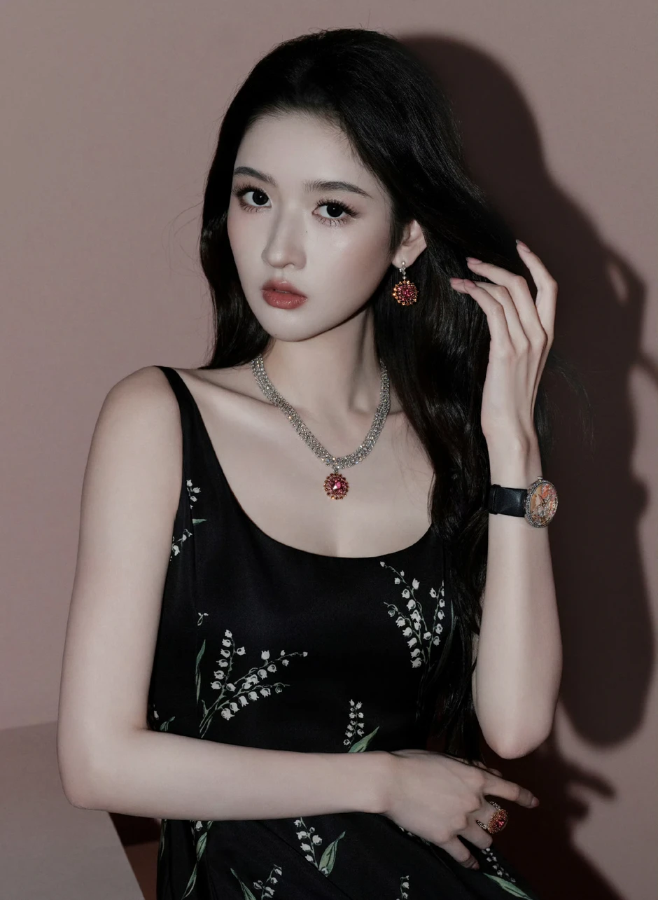 4 mỹ nhân hợp đóng tiểu thư hào môn nhất Trung Quốc 4 mỹ nhân hợp đóng tiểu thư hào môn nhất Trung Quốc