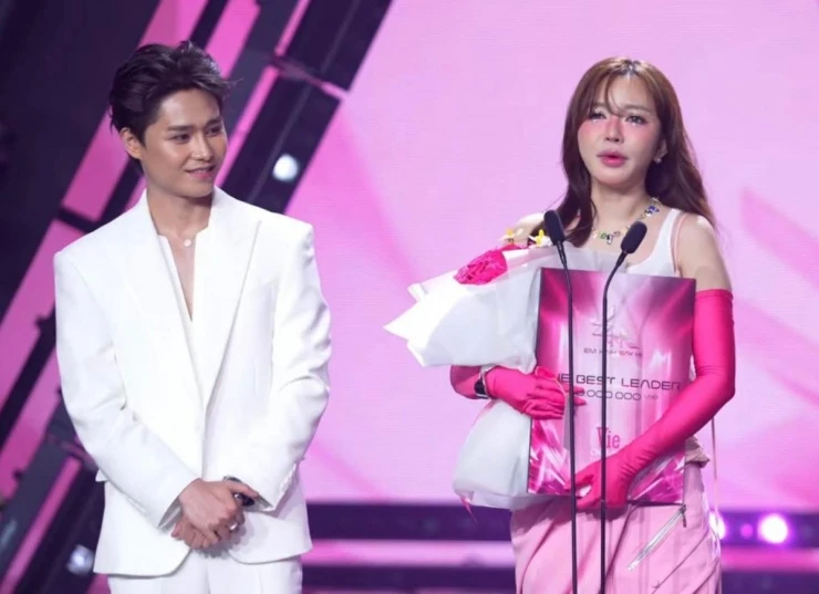 4 năm Bích Phương - Tăng Duy Tân đồng hành trước khi công khai về chung nhà