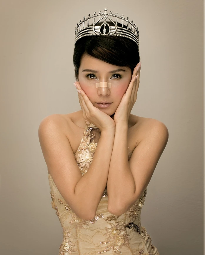 Á hậu bị lừa sạch gia tài, phải bán của hồi môn để chữa bệnh ung thư