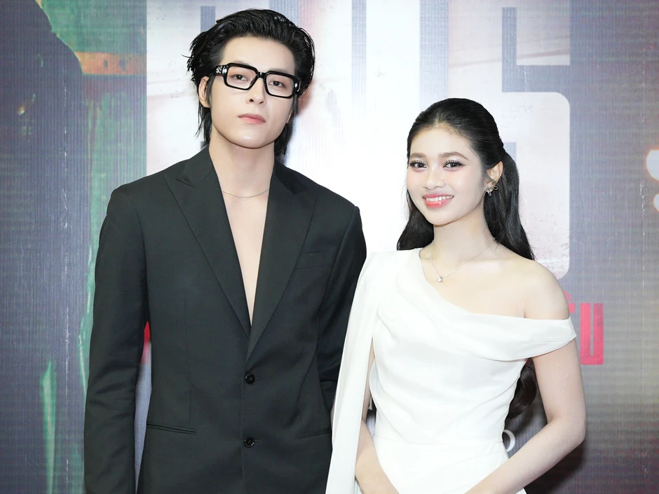 Á hậu Minh Kiên bị 20 phim từ chối