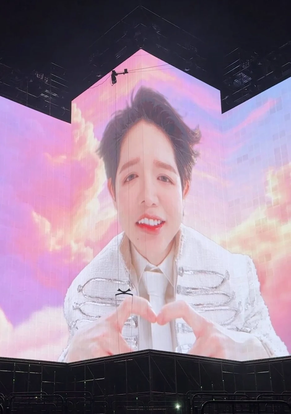 Ai đã hại Đức Phúc thế này?