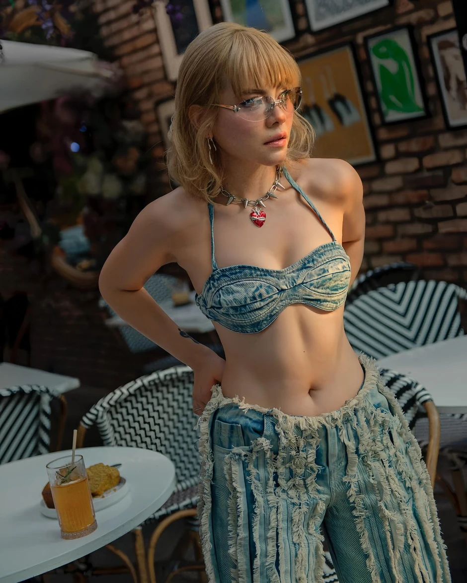 Ai đứng sau bản nhạc Việt đang gây sốt từ Á sang Âu