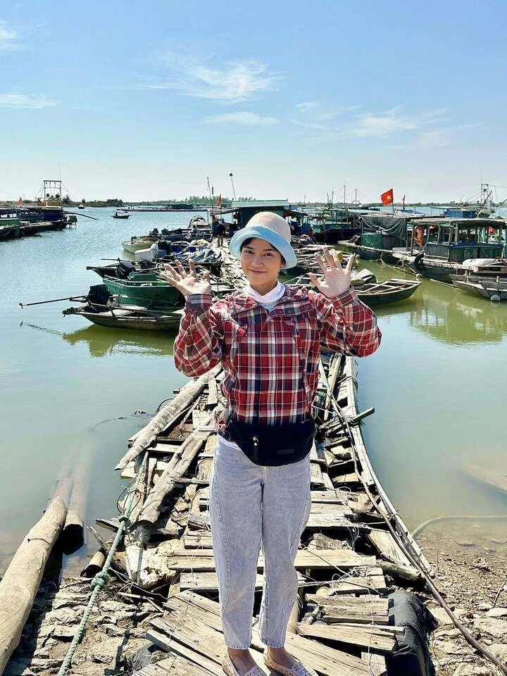 Anh Đào chửi như hát gây bão VTV, ngoài đời xinh đẹp ngỡ ngàng