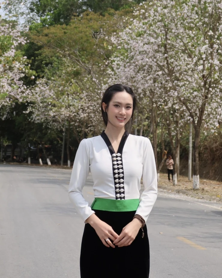 Quốc Trường công khai ảnh làm đám hỏi với Ngọc Trinh - Tin sao Việt ngày 12/3