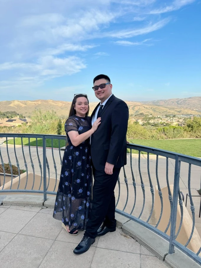 Ảnh sao 25/3: Tóc Tiên khoe vẻ gợi cảm với đầm búp bê