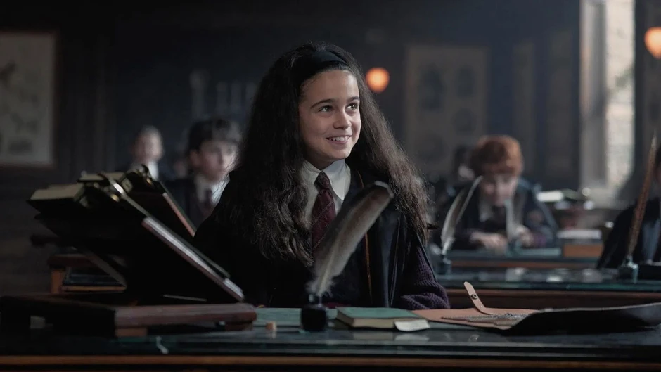 Arabella Stanton là ai? Chiêm ngưỡng nhan sắc và thực lực của Hermione mới trong Harry Potter HBO 2026 Arabella Stanton là ai? Chiêm ngưỡng nhan sắc và thực lực của Hermione mới trong Harry Potter HBO 2026