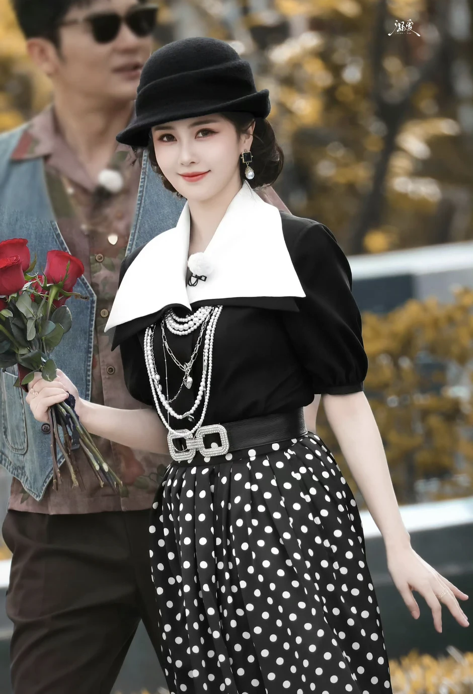 Bạch Lộc náo loạn hot search với nhan sắc tô hồng vạn vật Bạch Lộc náo loạn hot search với nhan sắc tô hồng vạn vật