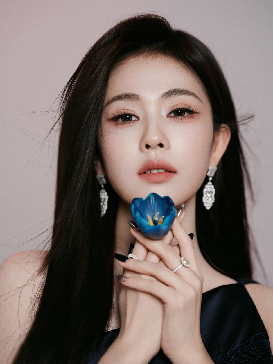 Bạch Lộc visual 10 điểm làm lòng người bấn loạn