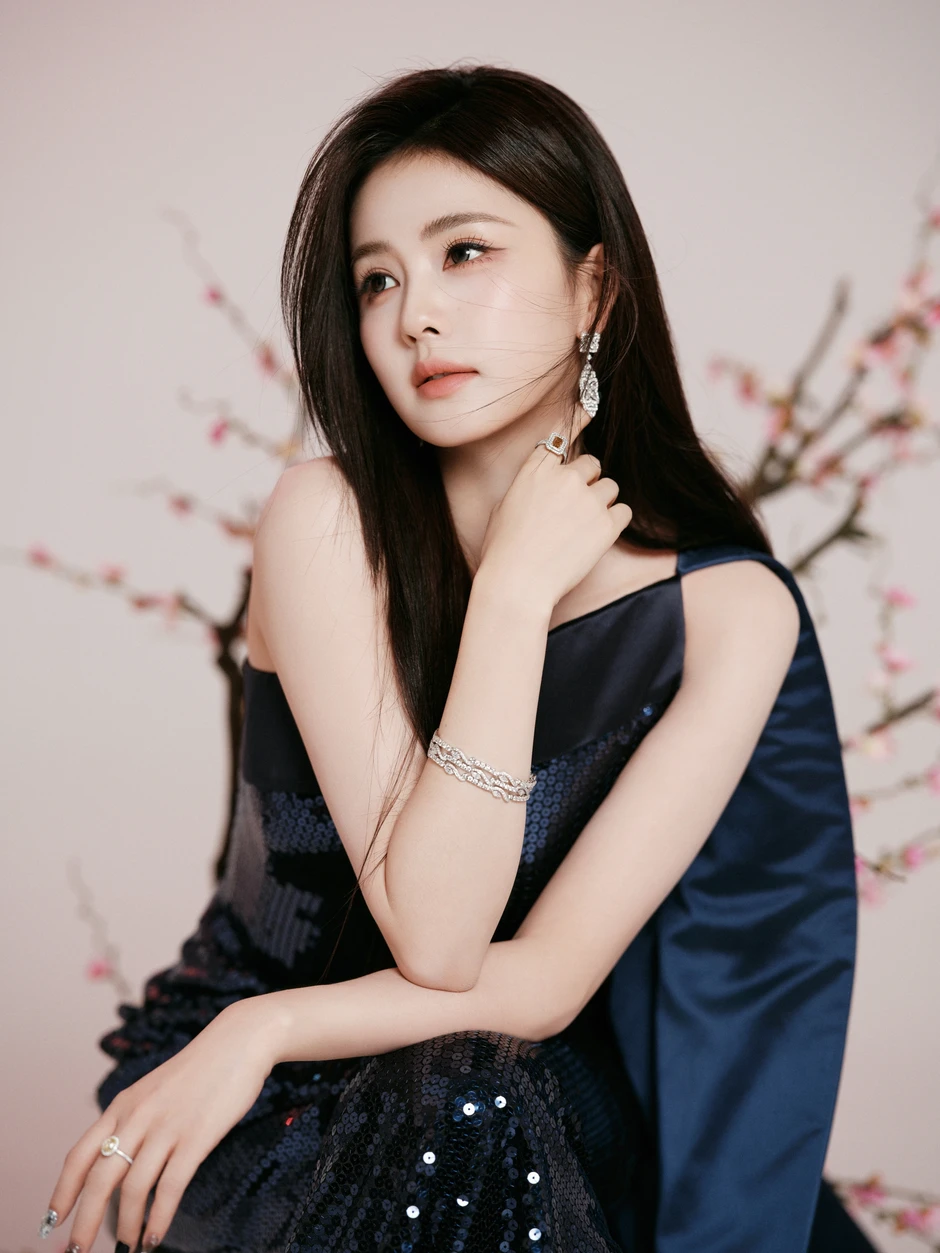 Bạch Lộc visual 10 điểm làm lòng người bấn loạn