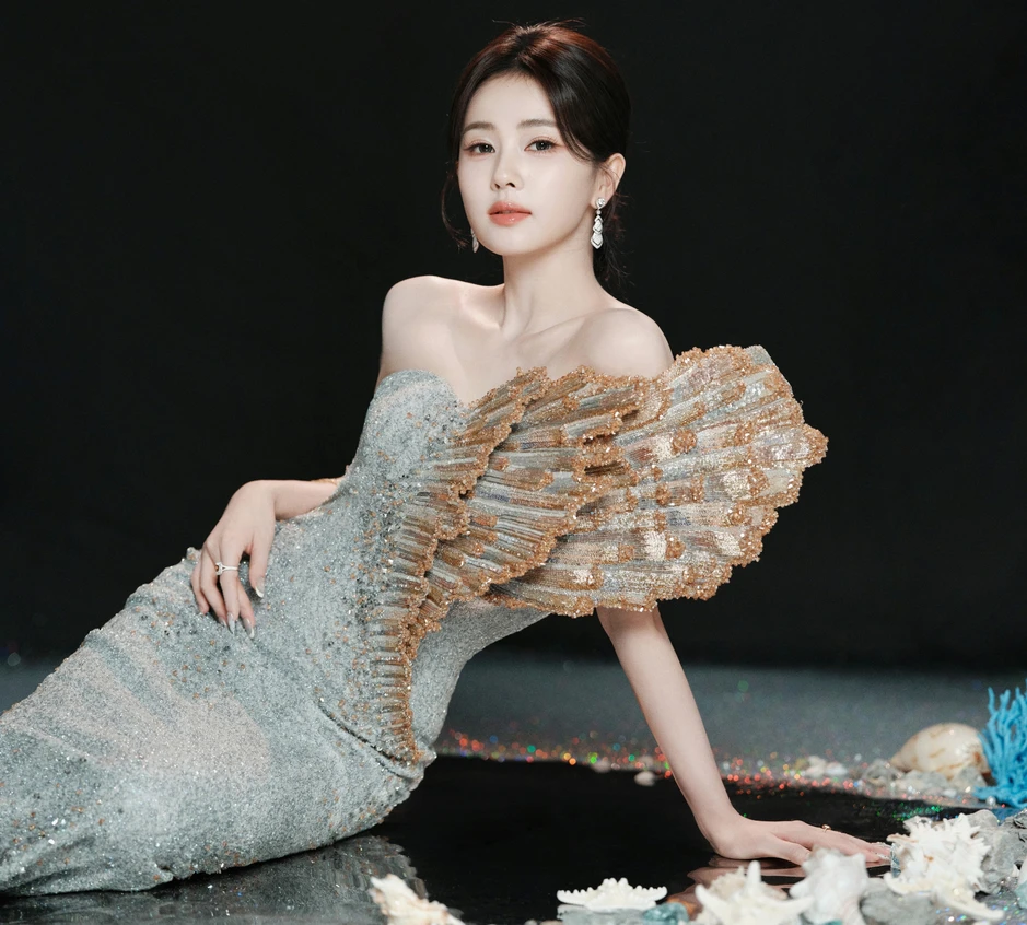 Bạch Lộc visual 10 điểm làm lòng người bấn loạn