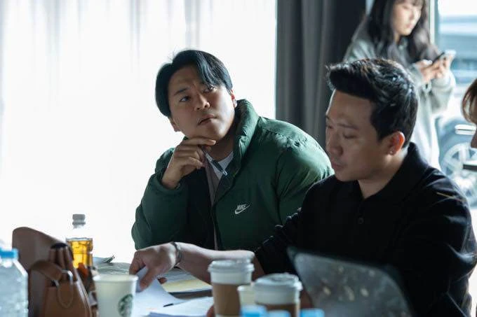 Báo Hàn “bóc trần” lý do Trấn Thành được chọn đóng bom tấn cùng Park Bo Gum