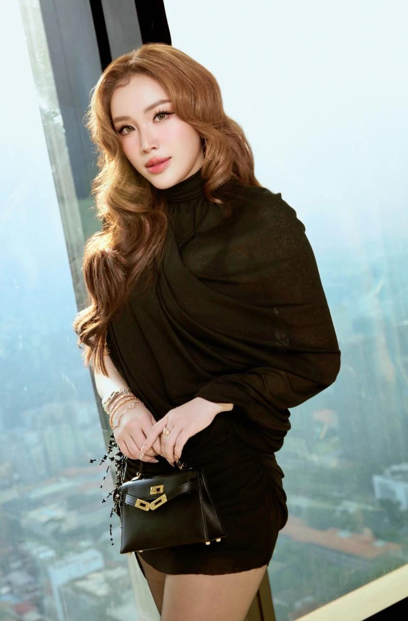 Bảo Thy tổn thương vì bị chê hết thời, bỏ ngang cả album Bảo Thy tổn thương vì bị chê hết thời, bỏ ngang cả album