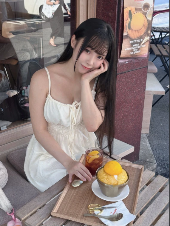 Bị kẻ xấu giả mạo hình ảnh gợi cảm để trục lợi, hot girl xinh đẹp bức xúc lên tiếng Bị kẻ xấu giả mạo hình ảnh gợi cảm để trục lợi, hot girl xinh đẹp bức xúc lên tiếng