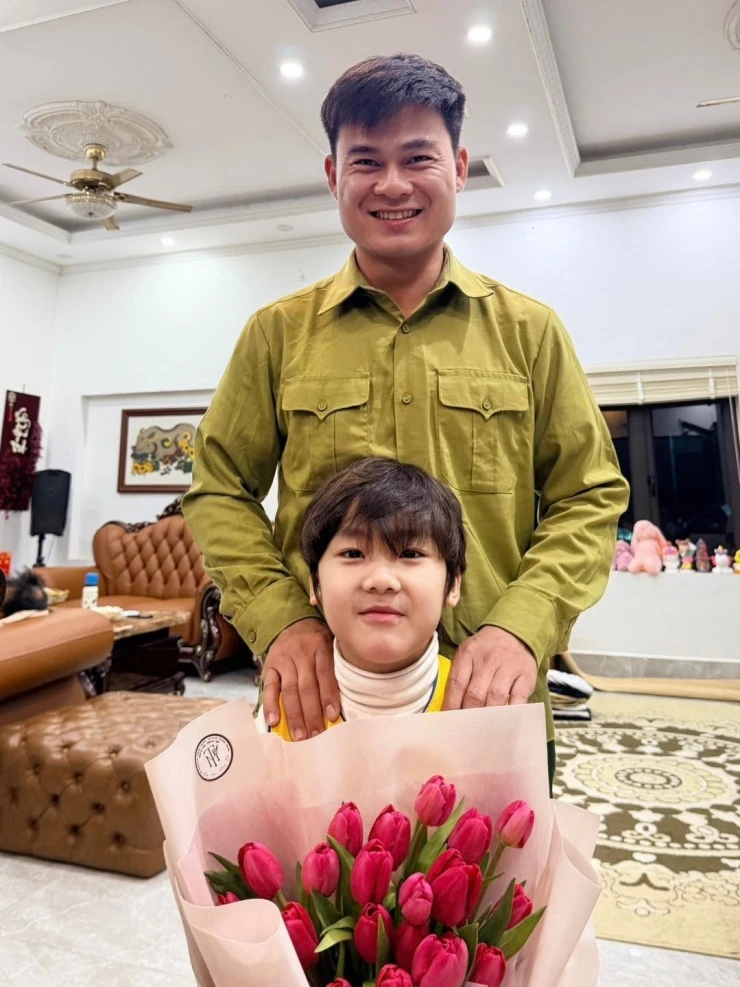 Hòa Minzy công khai hạn chế khoe bạn trai sau lời nhắc nhở từ khán giả