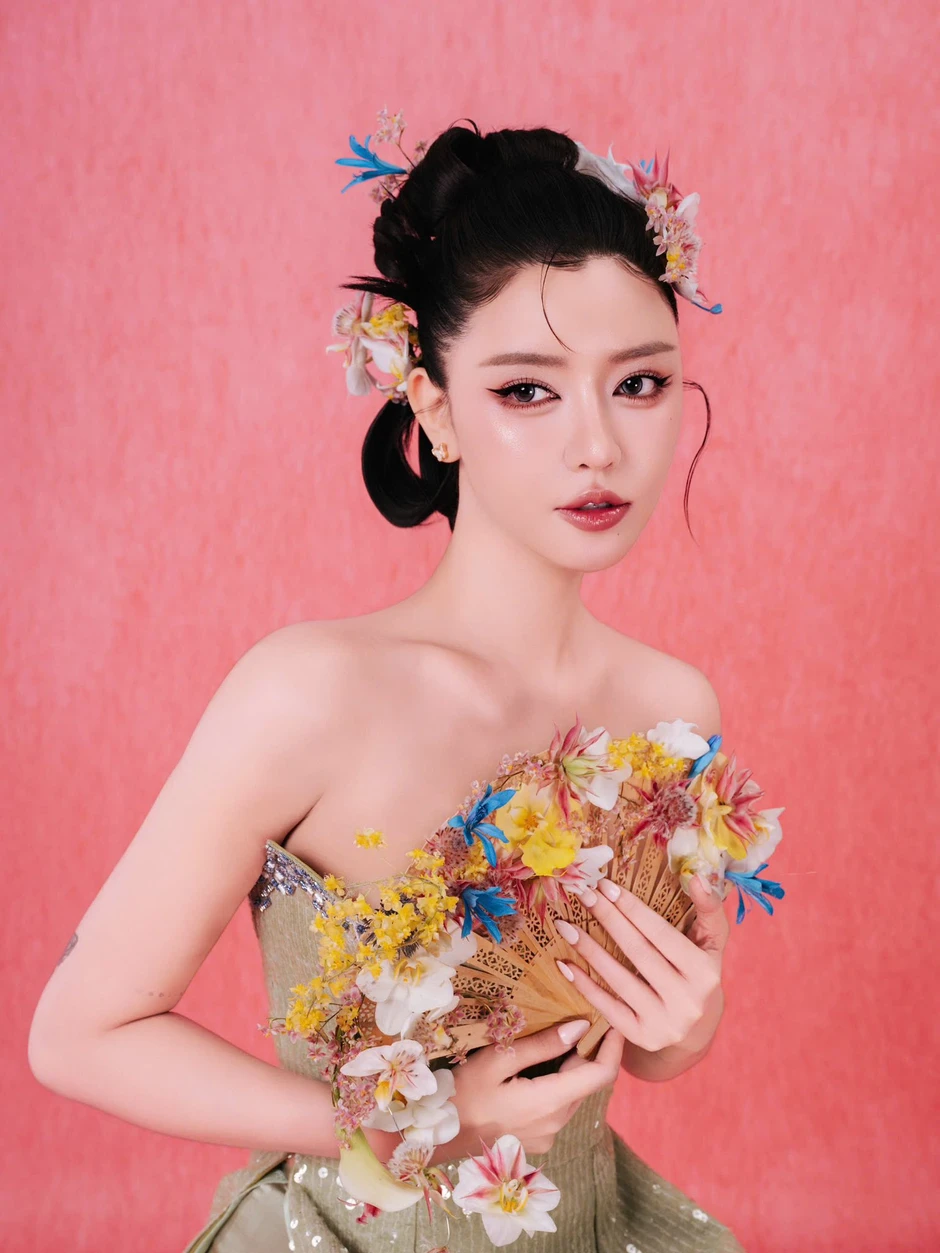 Bích Phương bỏ túi 500 triệu từ 3 ca khúc, bị chê diễn hời hợt và nhan sắc ngày càng khác lạ