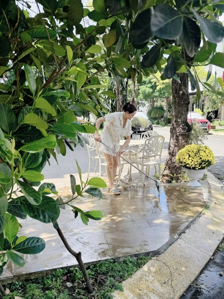 Biệt thự 200m2 ở Thủ Đức của Minh Khang – Thúy Hạnh: Thiết kế hiện đại và tiến độ thi công