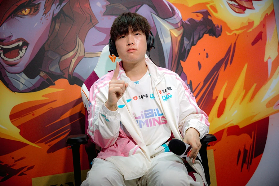 Bin được triệu tập vào ĐTQG LMHT Trung Quốc dự ASIAD 2026 ngay sau chức vô địch First Stand