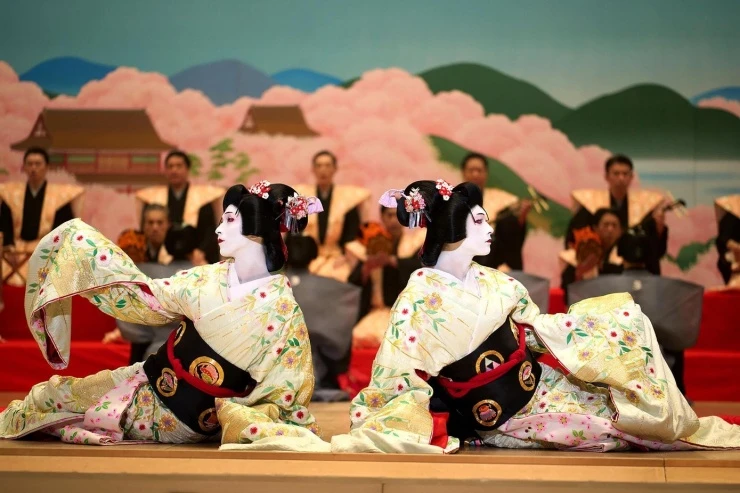 Nhật Bản tung bom tấn chưa từng có: Mốc son khai phá ngành công nghiệp giải trí